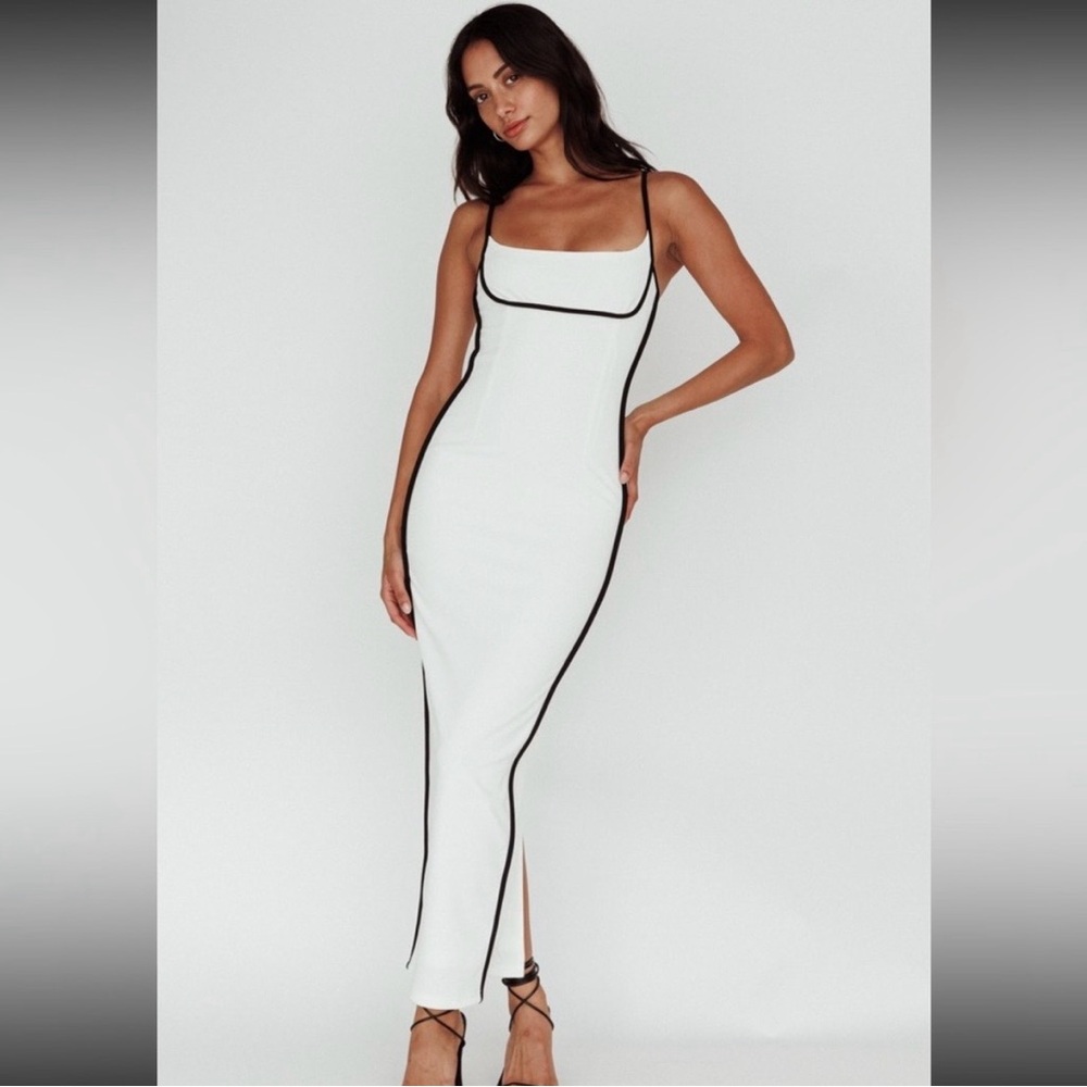 Selfie Leslie dress NWT